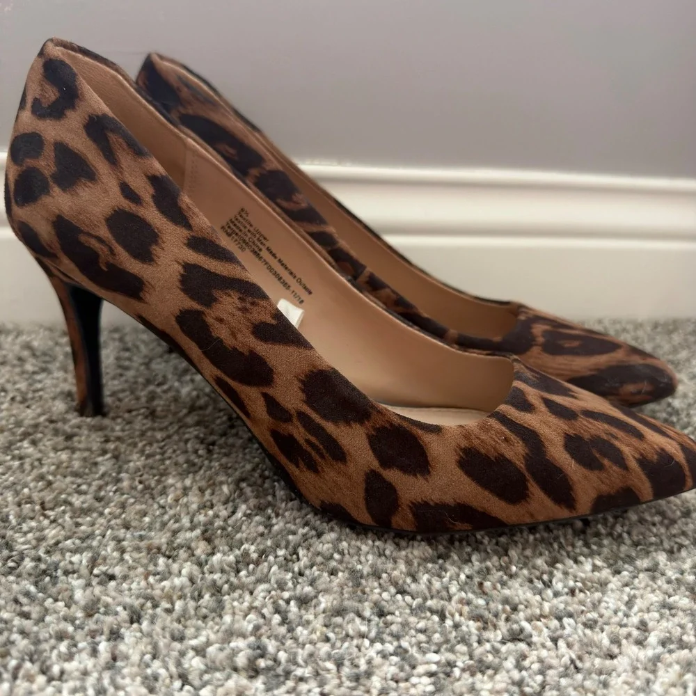 A New Day Leopard Print Pointed Toe Pumps Brown Cheetah Stiletto Heels 9.5